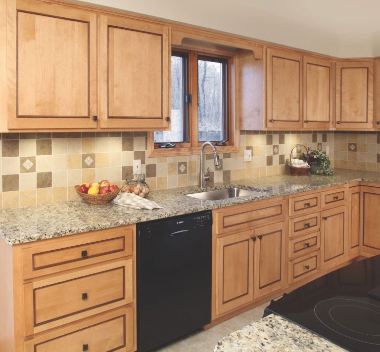 Beautiful Traditional Kitchen | American Wood Reface