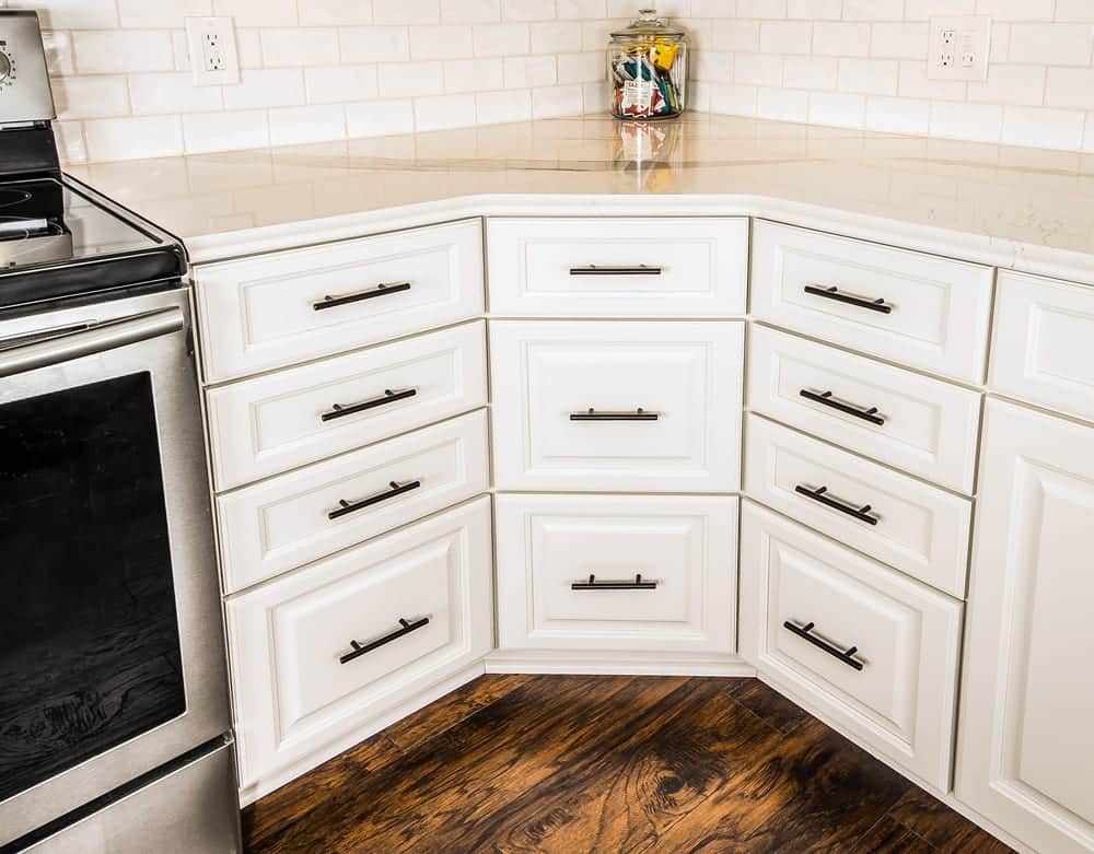 corner kitchen cabinet