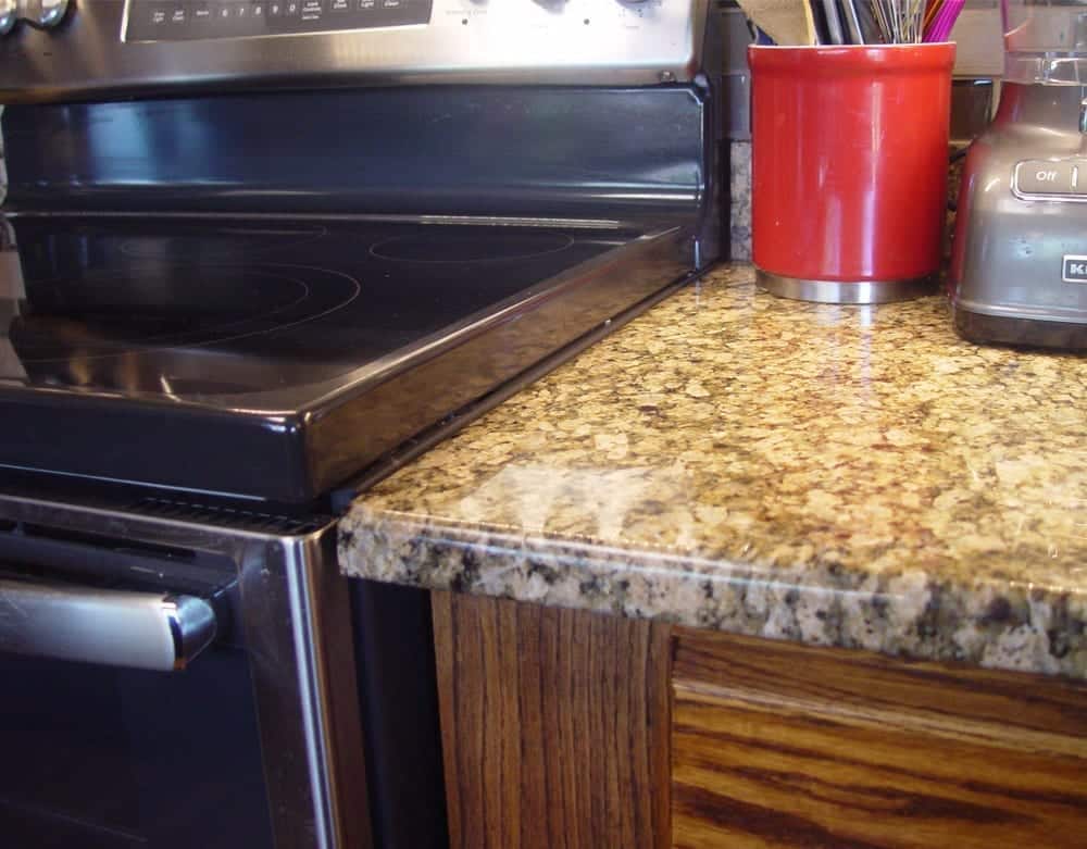 Difference in height between range and countertop