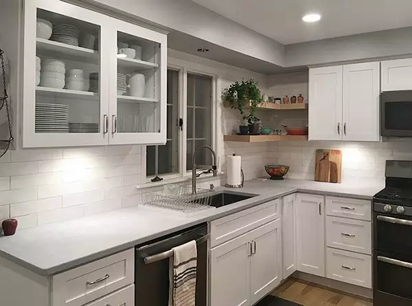 Clean and Modern Kitchen Design