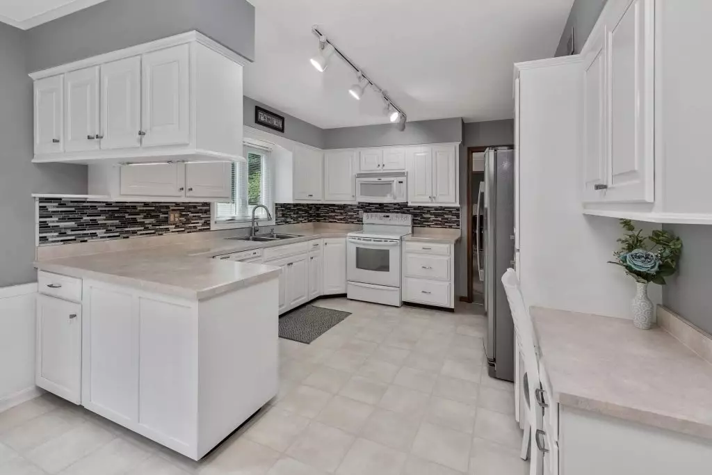 Traditional White Birch Kitchen North Canton Ohio