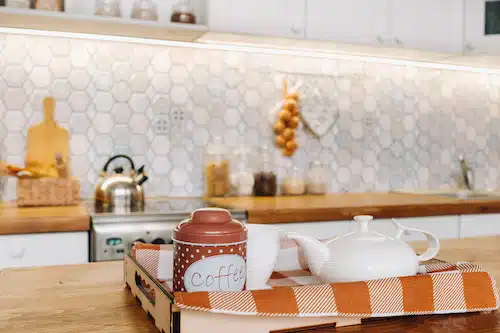 Open Concept Kitchens with Stunning Backsplash Designs