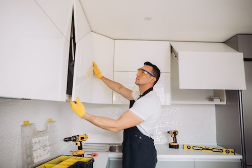 specilaist installing new cabinets