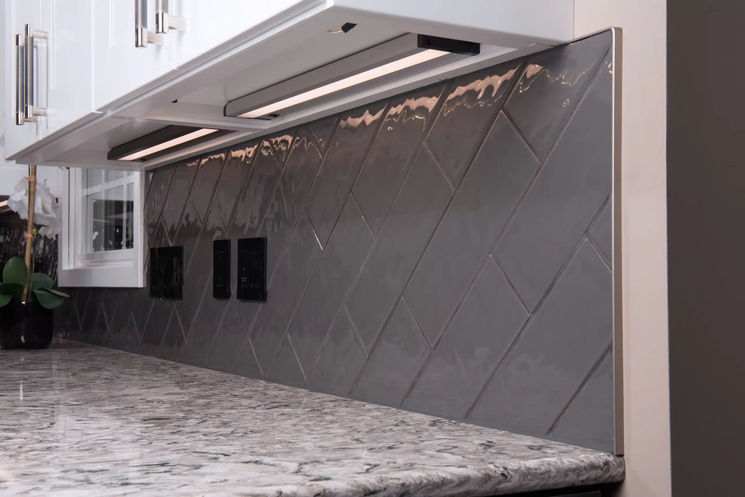 Under-Cabinet-LED-Lighting